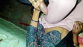 Desi Village Bhabhi Ki Desi Chudai Video Hindi