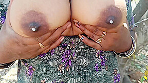 Tamil Chubby Aunty Masturbation In Outside