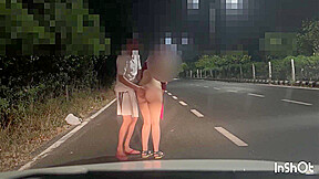 Sizzling Bhabhi Fucking Stranger On Highway